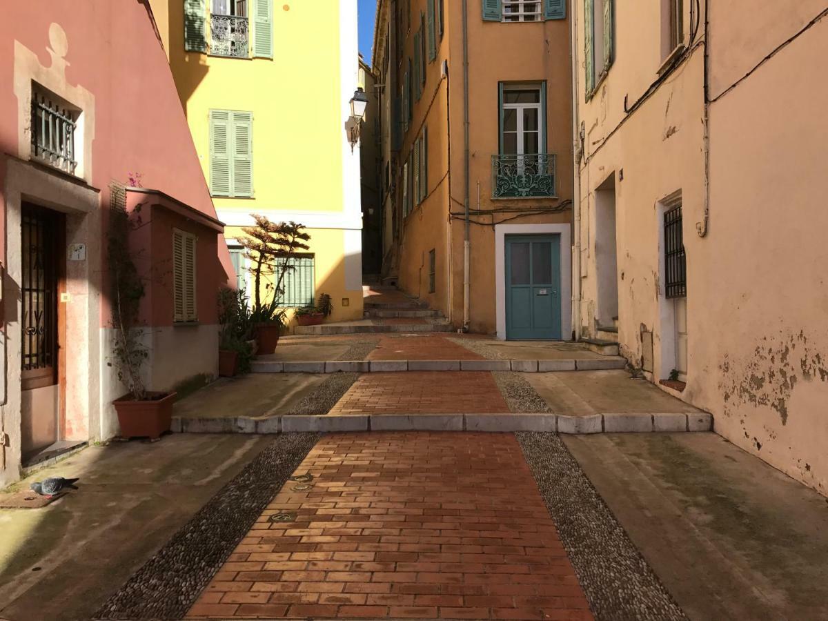 Le Petit Bateau Lägenhet Menton Exteriör bild