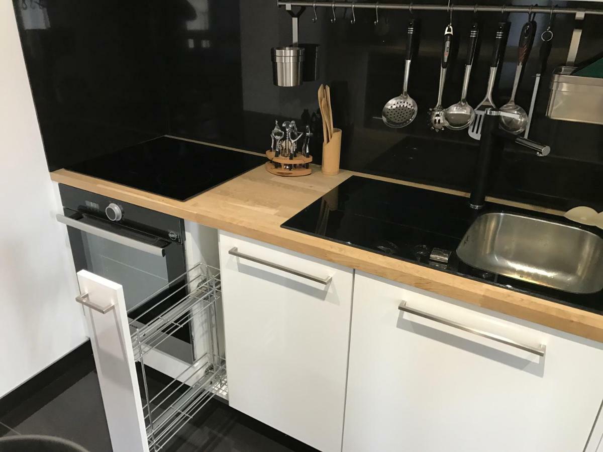 Le Petit Bateau Lägenhet Menton Exteriör bild