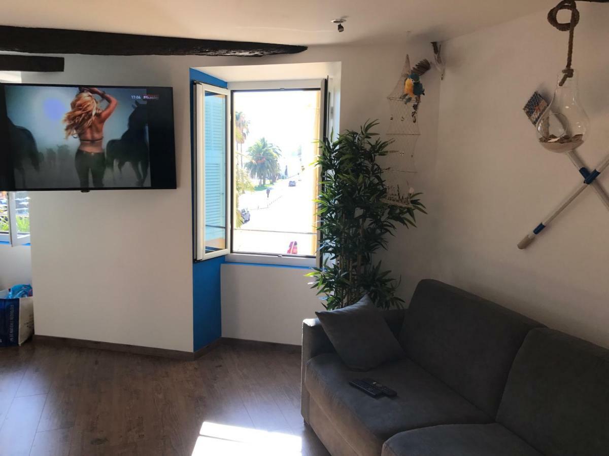Le Petit Bateau Lägenhet Menton Exteriör bild