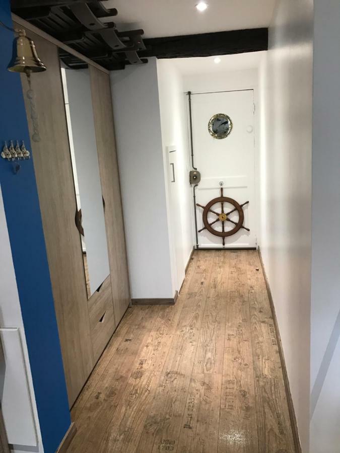 Le Petit Bateau Lägenhet Menton Exteriör bild
