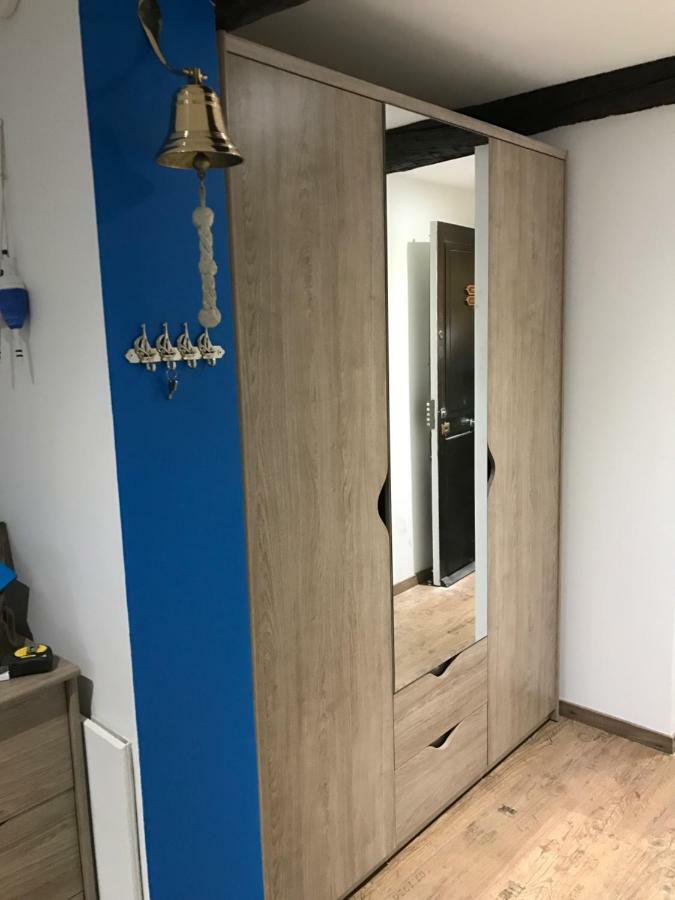 Le Petit Bateau Lägenhet Menton Exteriör bild